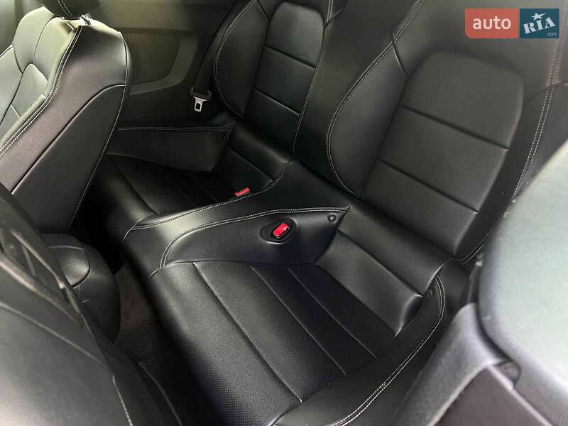 Кабриолет Ford Mustang 2016 в Киеве фото 17 Кабриолет Ford Mustang 2016 в Киеве