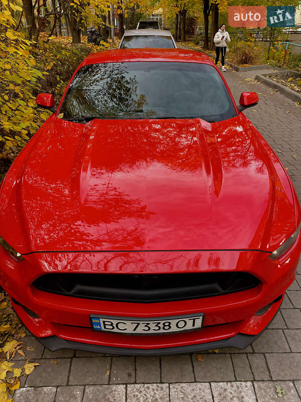 Купе Ford Mustang 2015 в Львове