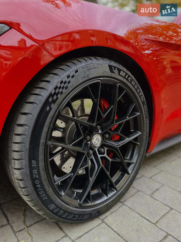 Купе Ford Mustang 2015 в Львове