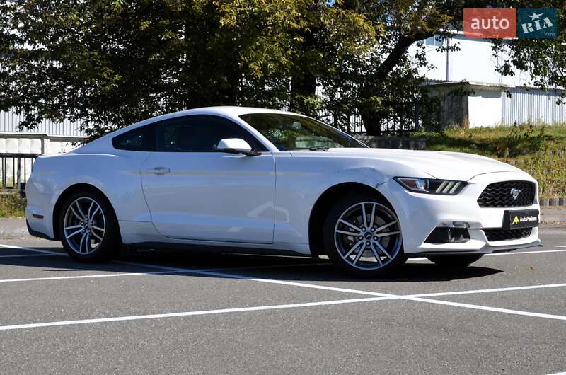 Купе Ford Mustang 2017 в Киеве фото 3 Купе Ford Mustang 2017 в Киеве