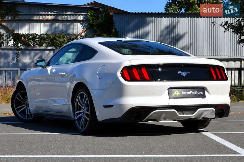 Купе Ford Mustang 2017 в Киеве фото 7 Купе Ford Mustang 2017 в Киеве