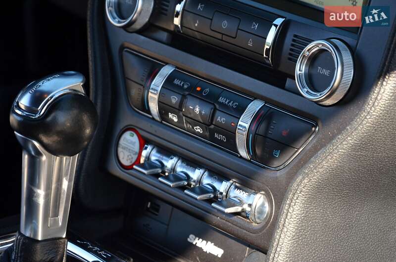 Купе Ford Mustang 2017 в Киеве фото 32 Купе Ford Mustang 2017 в Киеве