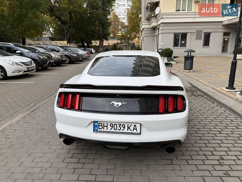 Купе Ford Mustang 2015 в Одесі фото 5 Купе Ford Mustang 2015 в Одесі