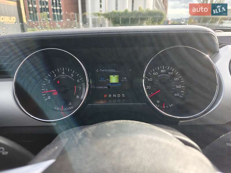 Купе Ford Mustang 2015 в Києві