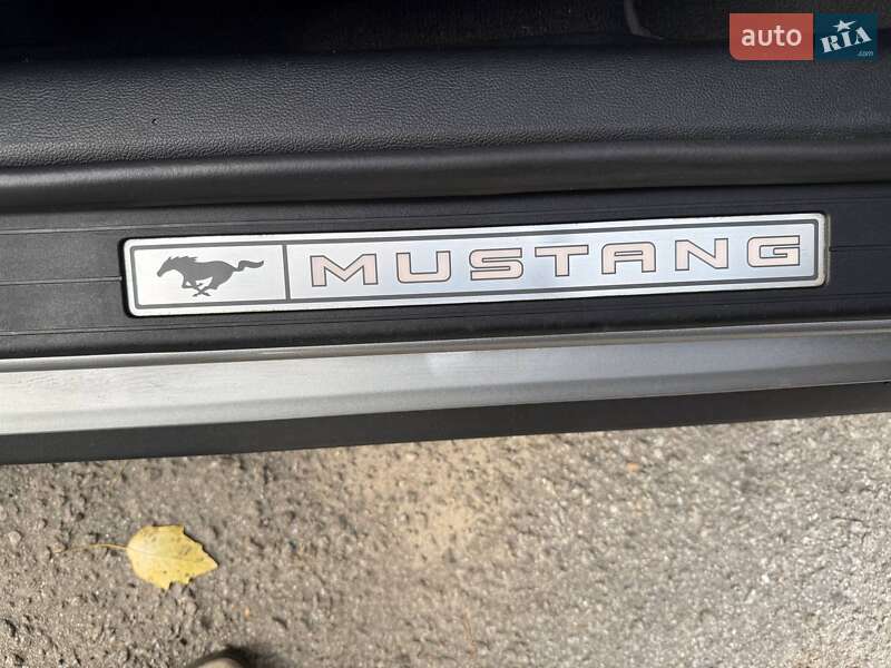 Купе Ford Mustang 2019 в Киеве фото 26 Купе Ford Mustang 2019 в Киеве