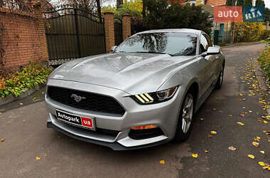 Купе Ford Mustang 2017 в Киеве