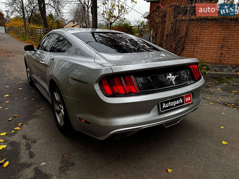 Купе Ford Mustang 2017 в Киеве фото 8 Купе Ford Mustang 2017 в Киеве