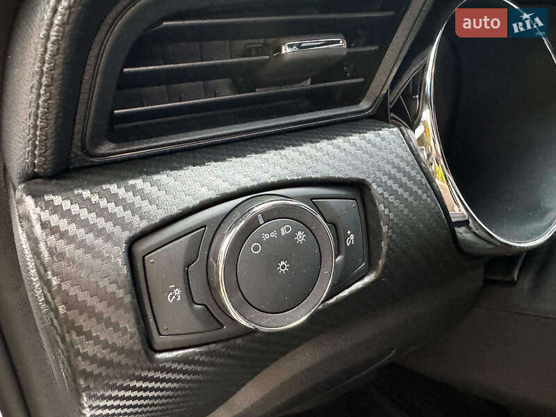 Купе Ford Mustang 2017 в Киеве фото 13 Купе Ford Mustang 2017 в Киеве