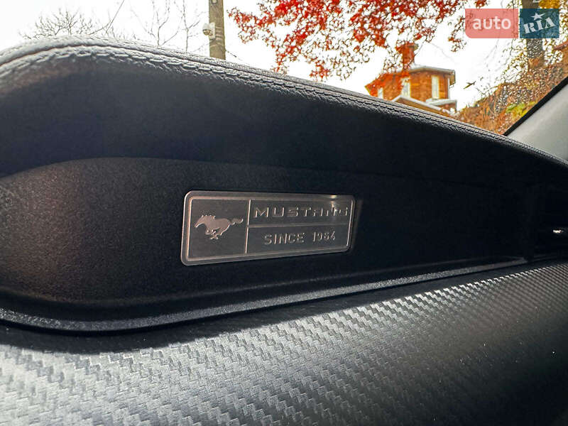 Купе Ford Mustang 2017 в Киеве фото 23 Купе Ford Mustang 2017 в Киеве