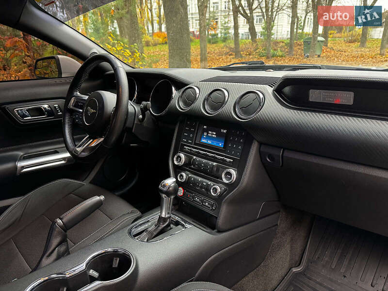 Купе Ford Mustang 2017 в Киеве фото 28 Купе Ford Mustang 2017 в Киеве