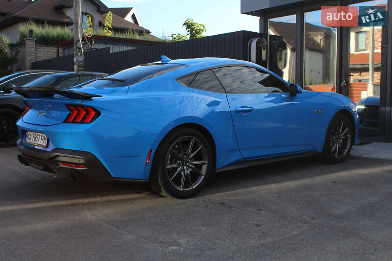 Купе Ford Mustang 2024 в Киеве