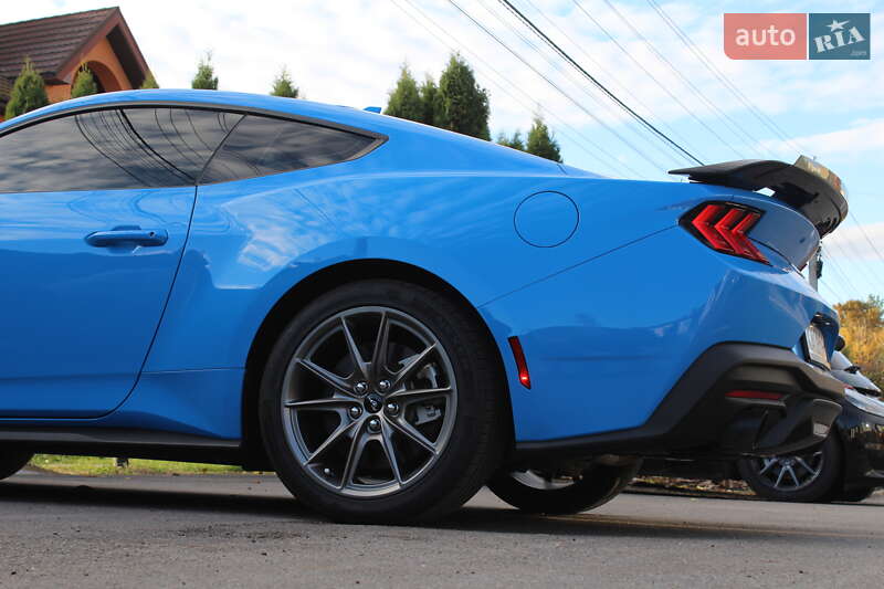 Купе Ford Mustang 2024 в Киеве