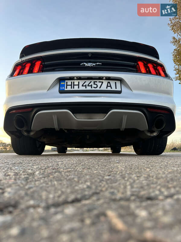 Купе Ford Mustang 2016 в Одессе