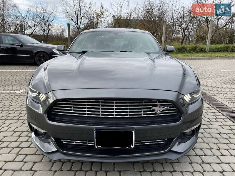 Купе Ford Mustang 2016 в Львові