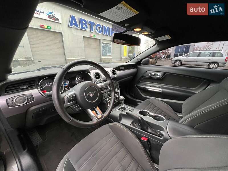 Купе Ford Mustang 2015 в Киеве