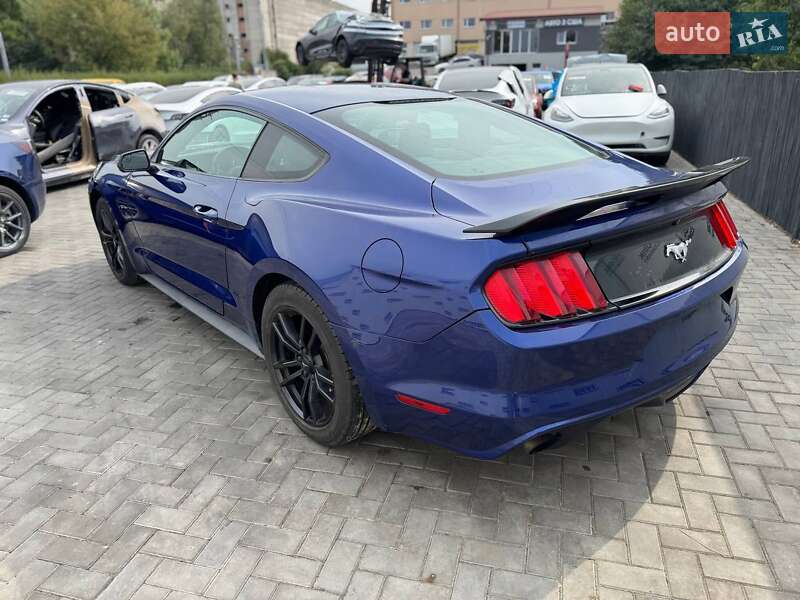 Купе Ford Mustang 2015 в Луцьку фото 3 Купе Ford Mustang 2015 в Луцьку