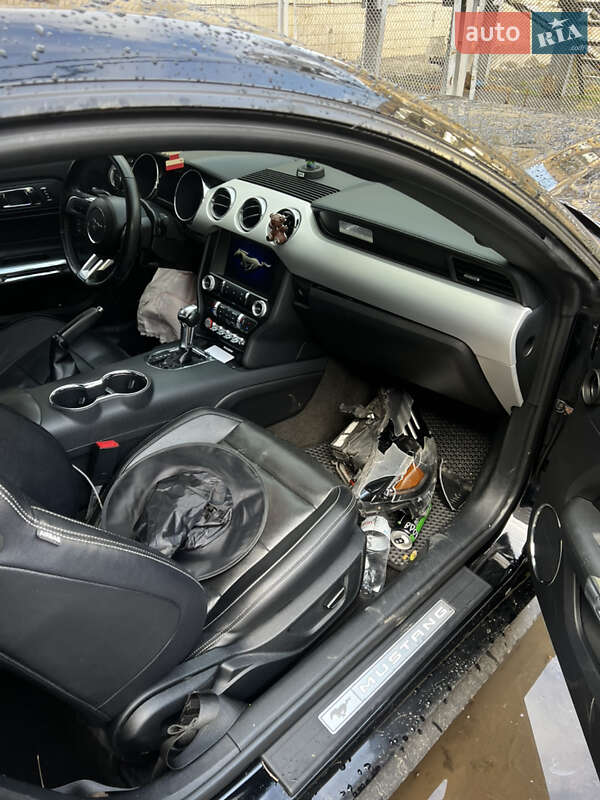 Купе Ford Mustang 2015 в Виннице фото 6 Купе Ford Mustang 2015 в Виннице