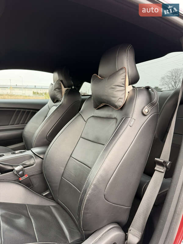 Купе Ford Mustang 2016 в Киеве