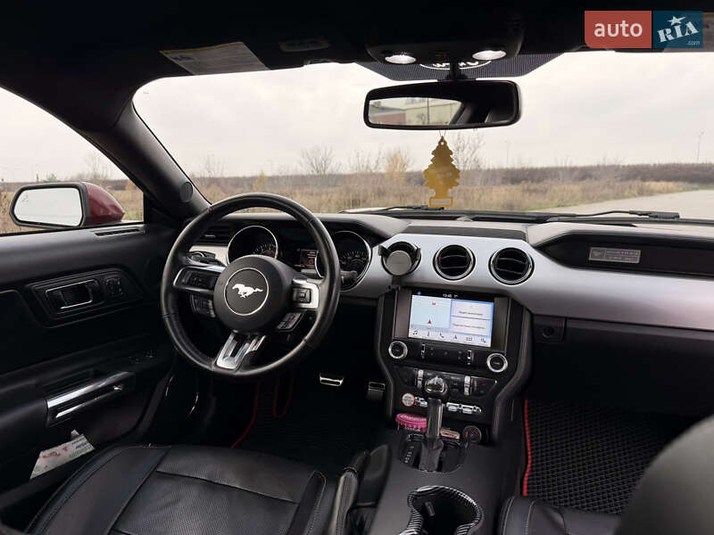Купе Ford Mustang 2016 в Киеве