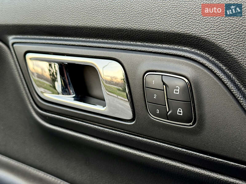 Купе Ford Mustang 2014 в Днепре