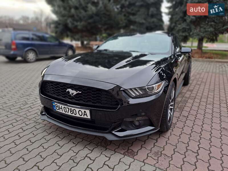 Купе Ford Mustang 2016 в Ивано-Франковске