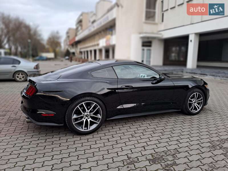 Купе Ford Mustang 2016 в Ивано-Франковске