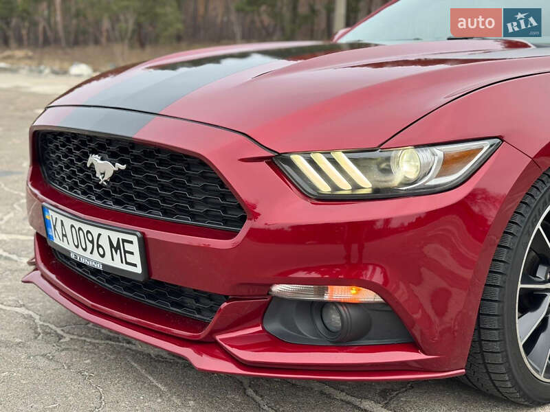 Купе Ford Mustang 2015 в Києві фото 10 Купе Ford Mustang 2015 в Києві