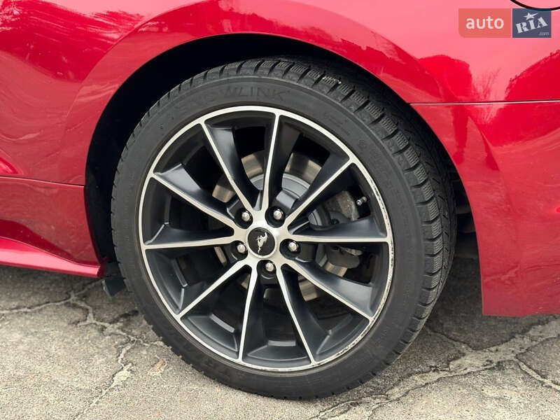 Купе Ford Mustang 2015 в Києві фото 11 Купе Ford Mustang 2015 в Києві