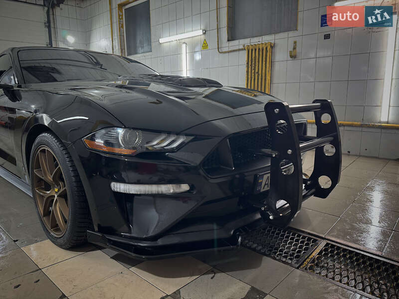 Купе Ford Mustang 2018 в Киеве фото 49 Купе Ford Mustang 2018 в Киеве