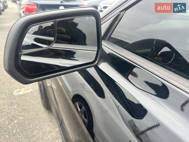 Купе Ford Mustang 2016 в Киеве