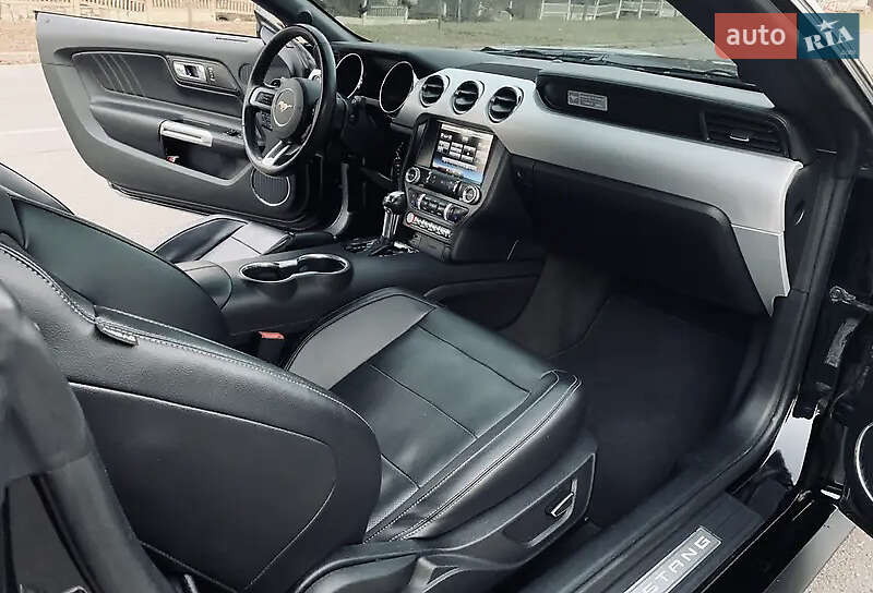 Купе Ford Mustang 2015 в Києві
