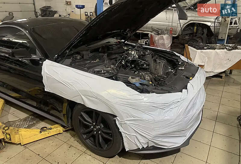 Купе Ford Mustang 2015 в Києві