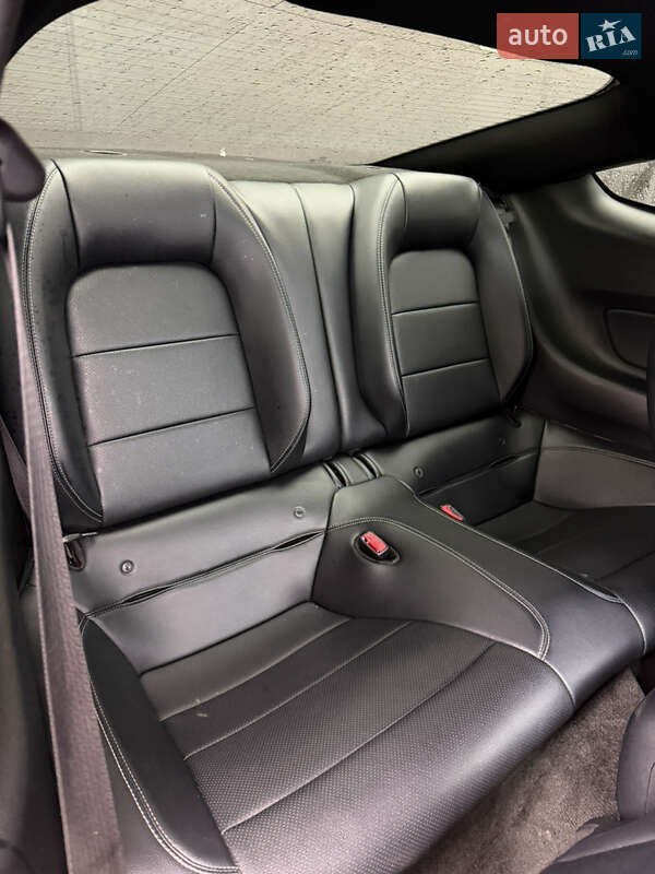 Купе Ford Mustang 2015 в Києві