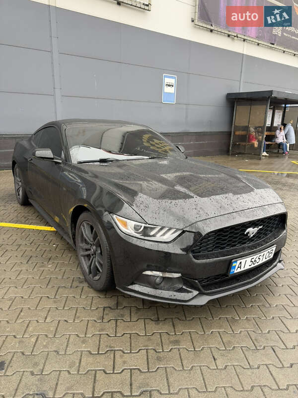 Купе Ford Mustang 2015 в Києві