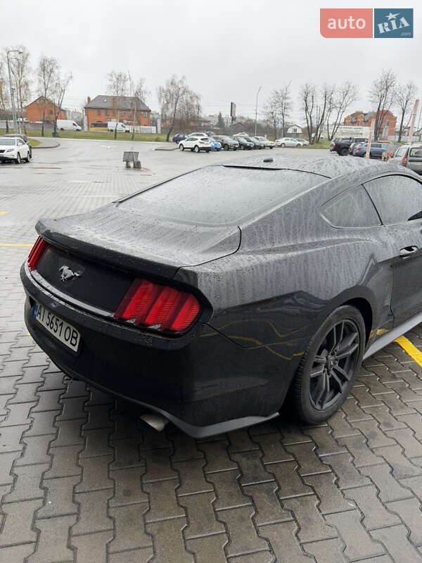 Купе Ford Mustang 2015 в Києві