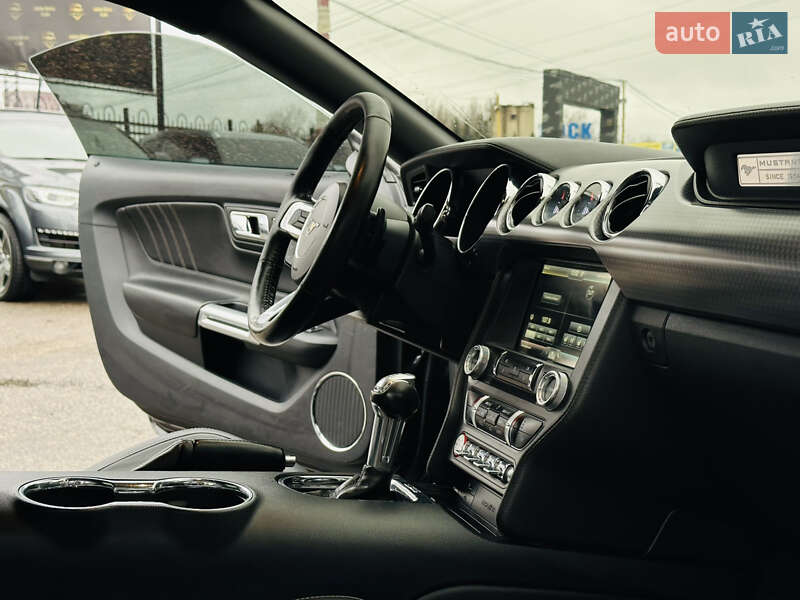 Купе Ford Mustang 2015 в Харькове