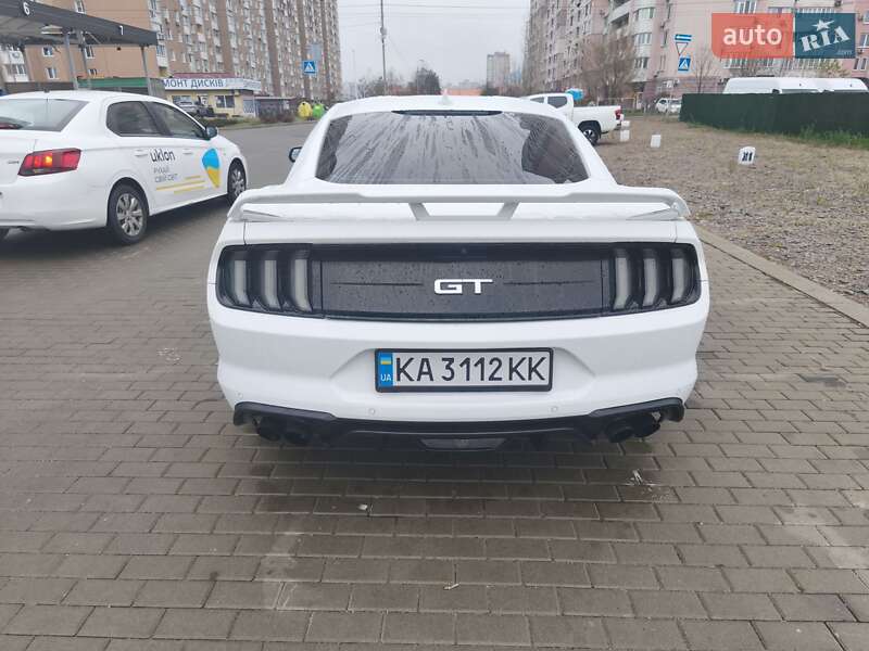 Купе Ford Mustang 2020 в Киеве