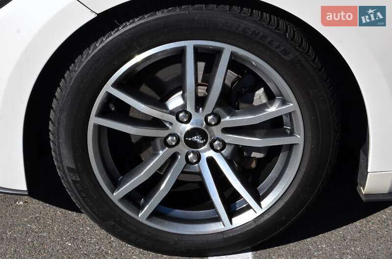 Купе Ford Mustang 2017 в Києві