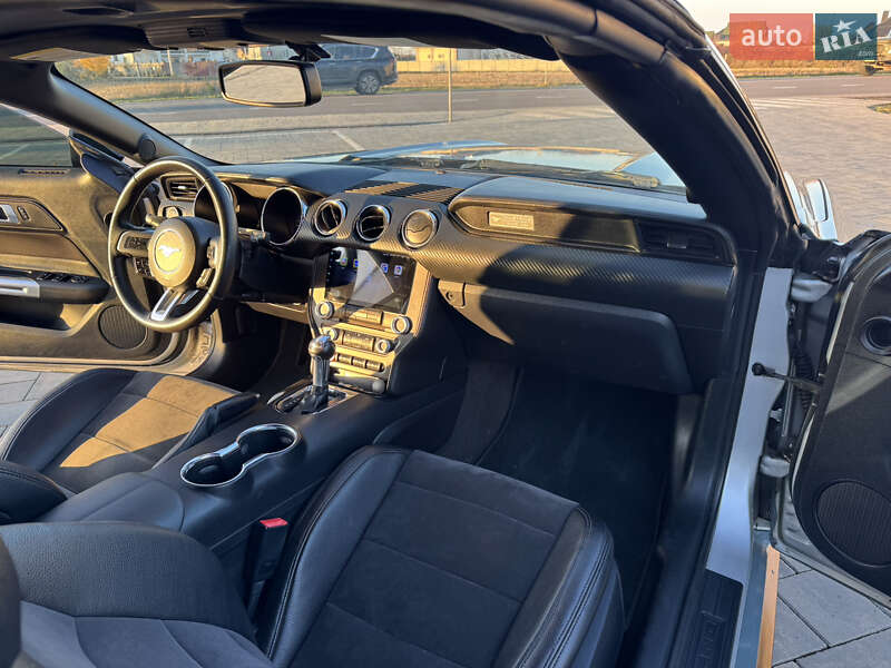 Кабриолет Ford Mustang 2015 в Луцке фото 11 Кабриолет Ford Mustang 2015 в Луцке