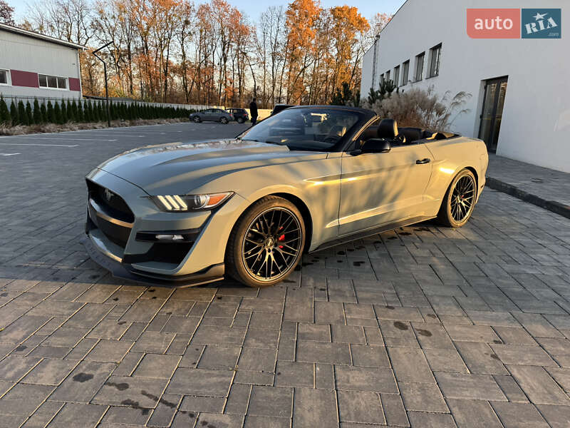 Кабриолет Ford Mustang 2015 в Луцке фото 12 Кабриолет Ford Mustang 2015 в Луцке