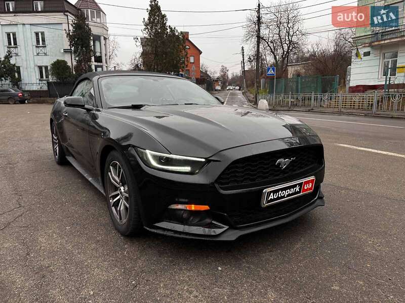 Кабриолет Ford Mustang 2016 в Киеве фото 3 Кабриолет Ford Mustang 2016 в Киеве