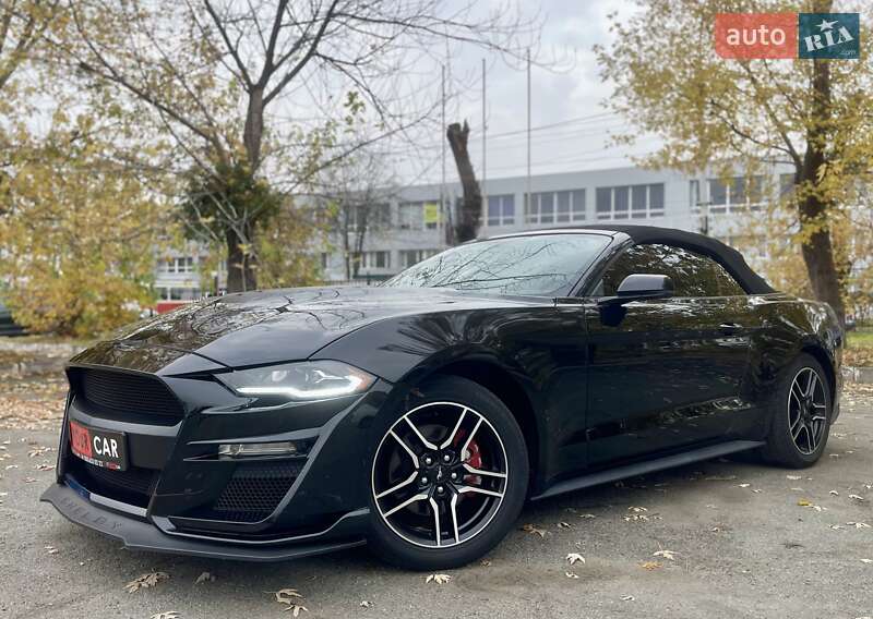 Кабриолет Ford Mustang 2019 в Киеве