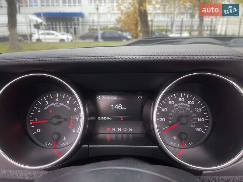 Кабриолет Ford Mustang 2019 в Киеве