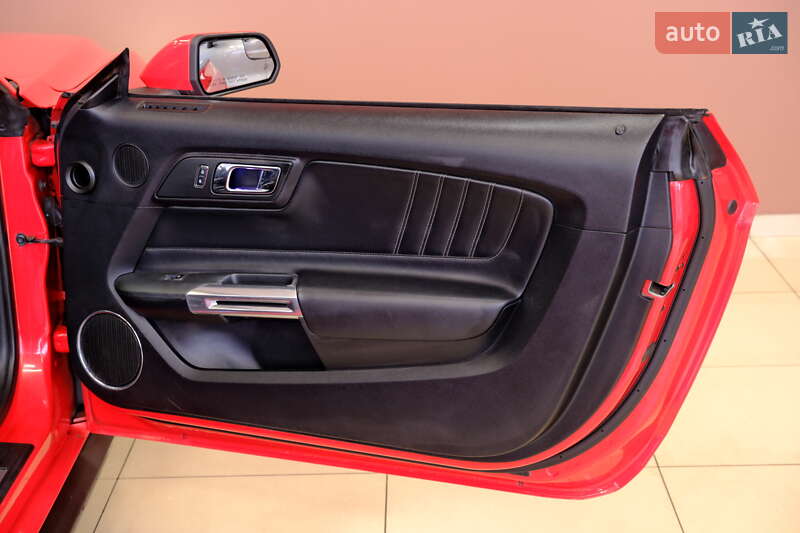 Кабриолет Ford Mustang 2017 в Одессе