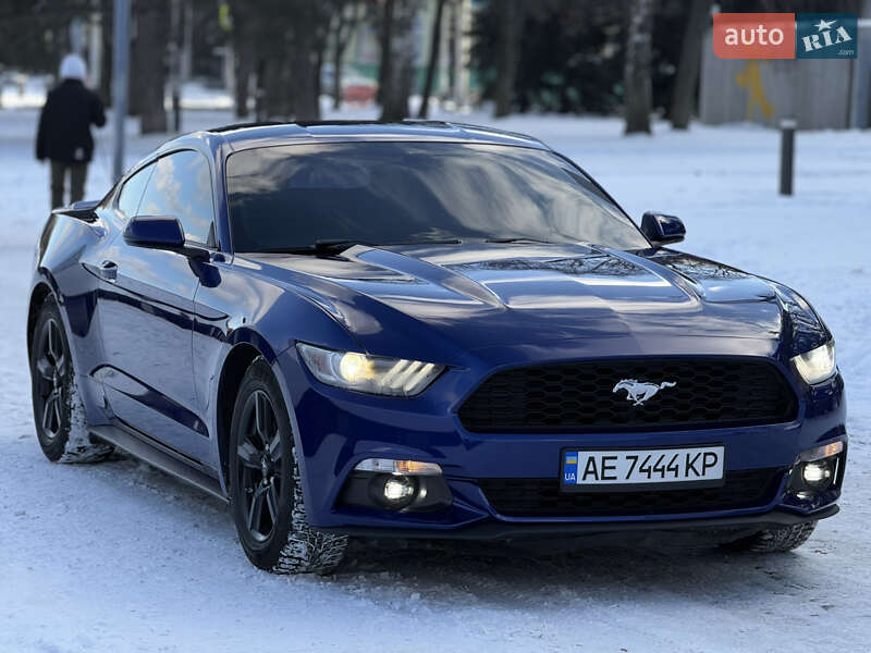 Купе Ford Mustang 2015 в Дніпрі