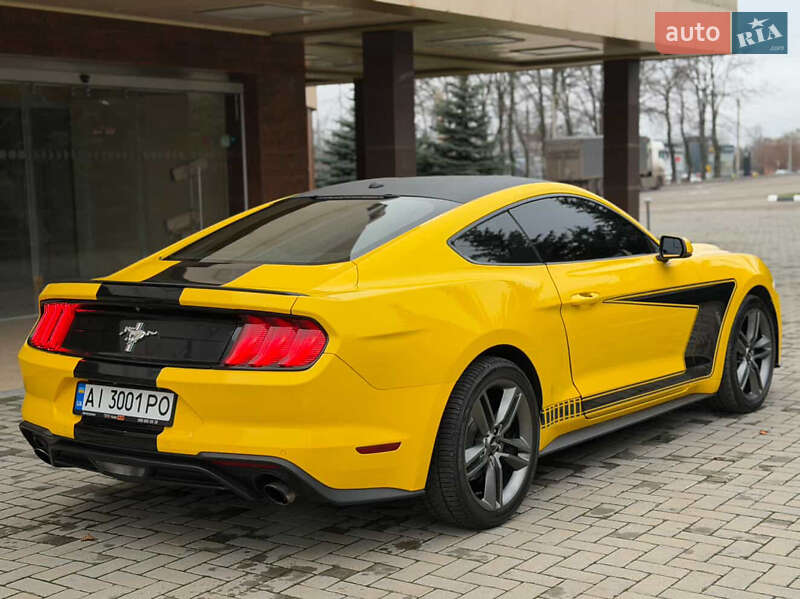 Купе Ford Mustang 2018 в Киеве
