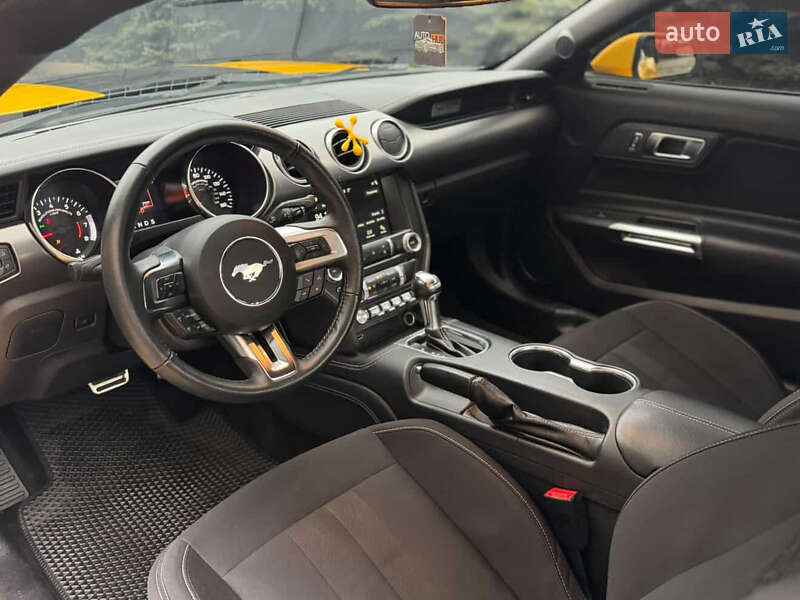 Купе Ford Mustang 2018 в Киеве