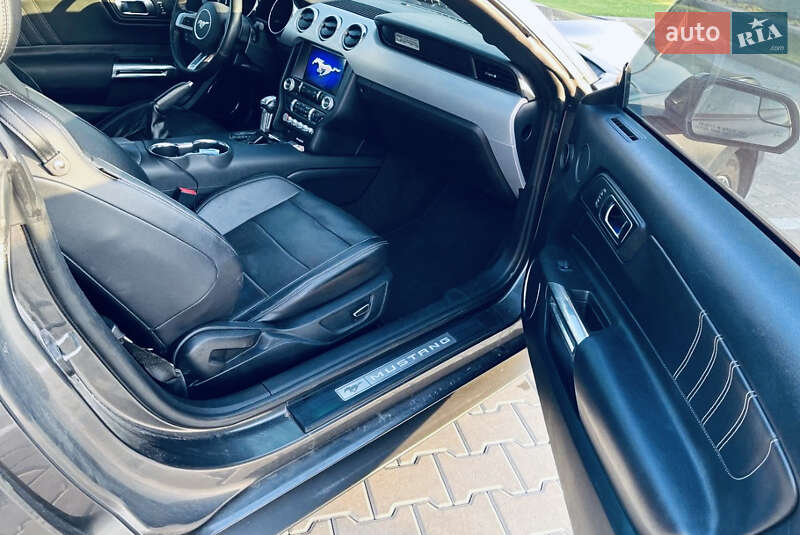 Купе Ford Mustang 2015 в Виннице