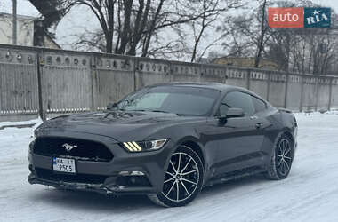 Купе Ford Mustang 2016 в Киеве