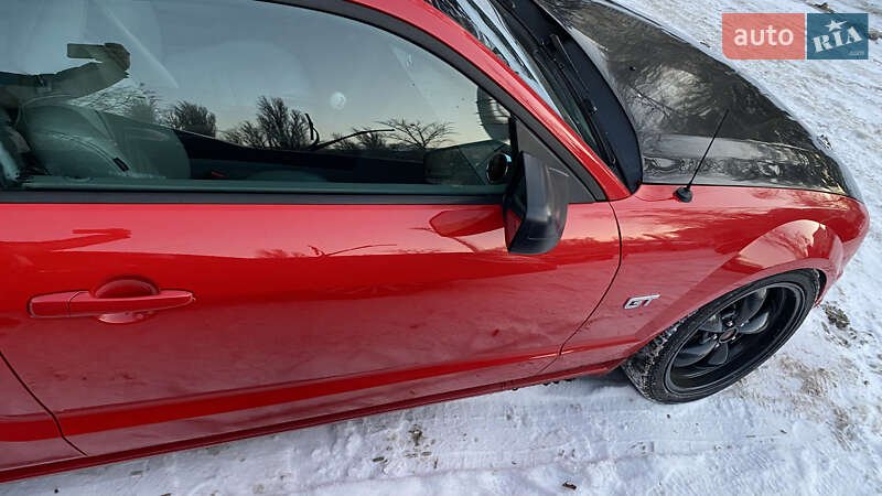 Купе Ford Mustang 2008 в Киеве